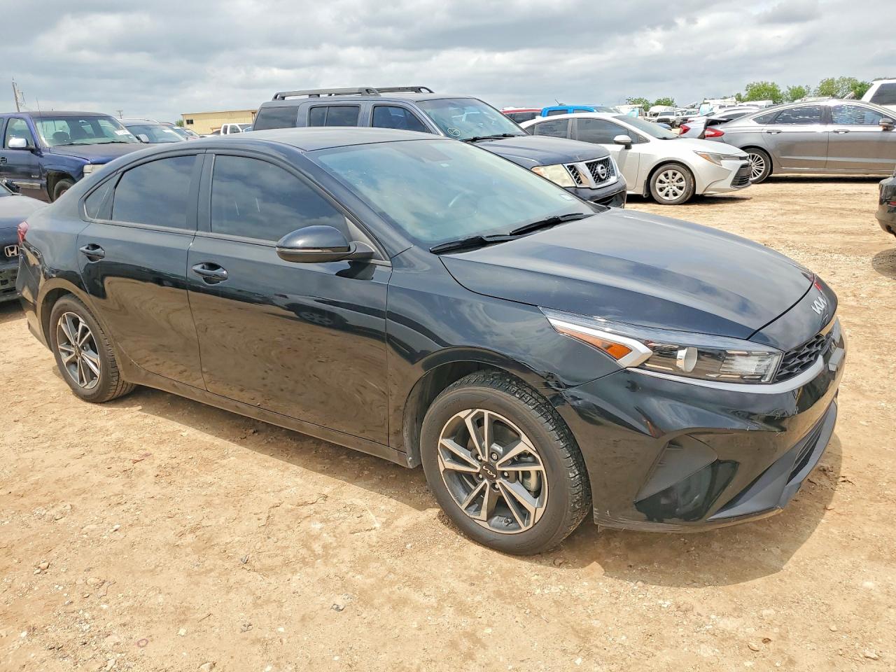 2024 KIA FORTE LXS photo 10