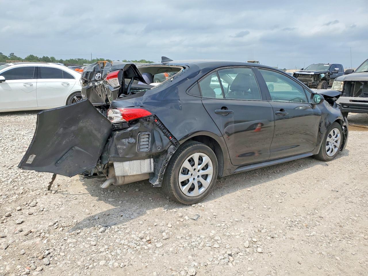 2022 TOYOTA COROLLA LE photo 5