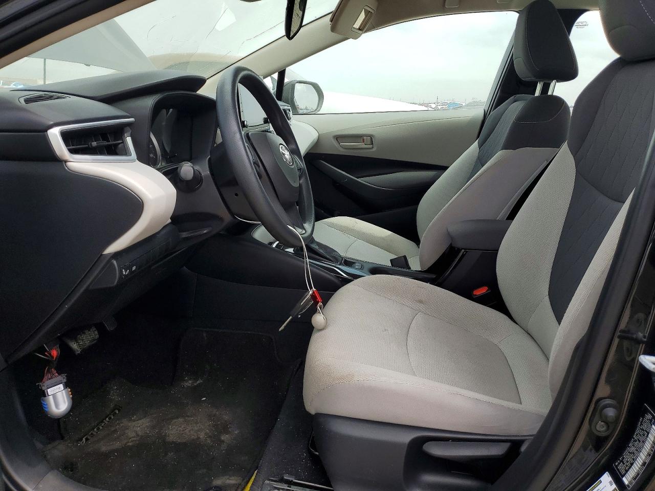 2022 TOYOTA COROLLA LE photo 13