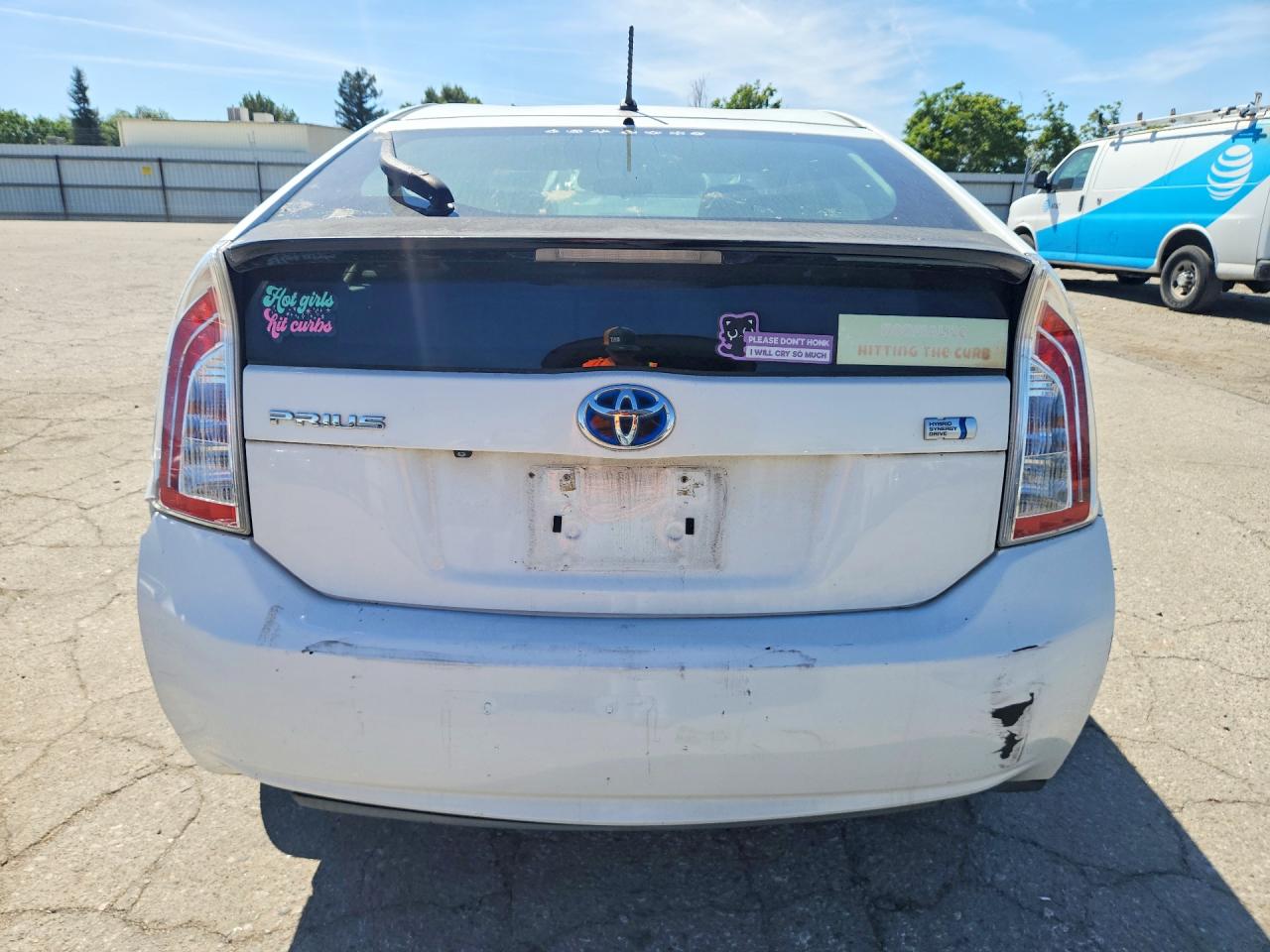 2015 TOYOTA PRIUS TWO photo 16