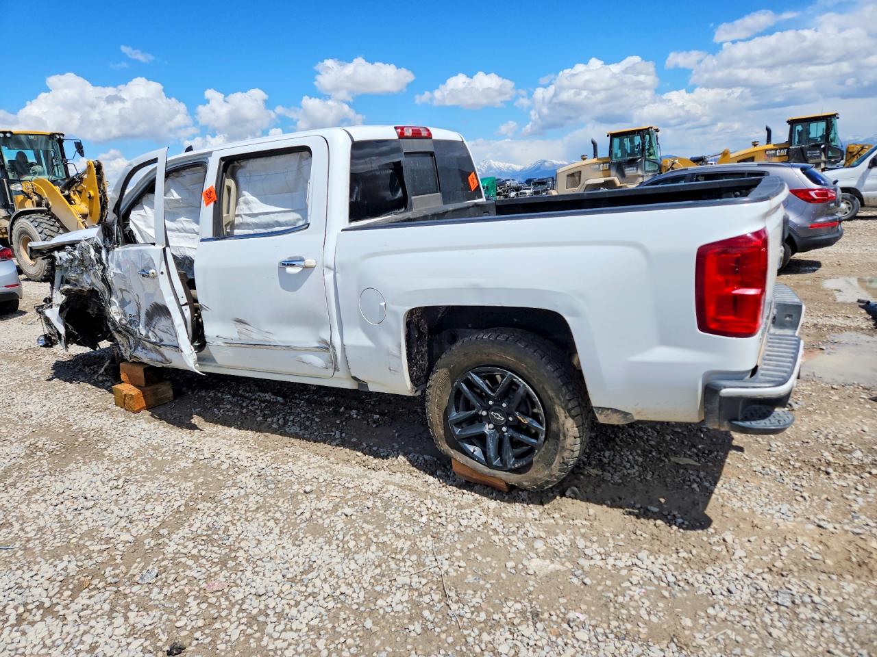 2018 CHEVROLET SILVERADO K1500 LTZ photo 4