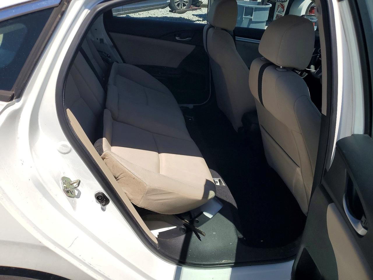 2016 HONDA CIVIC EX photo 10