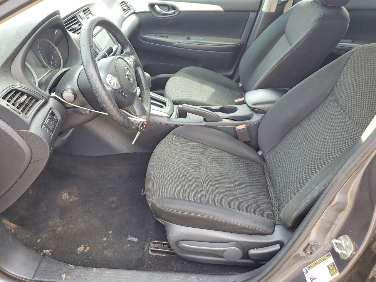 2019 NISSAN SENTRA S photo 13