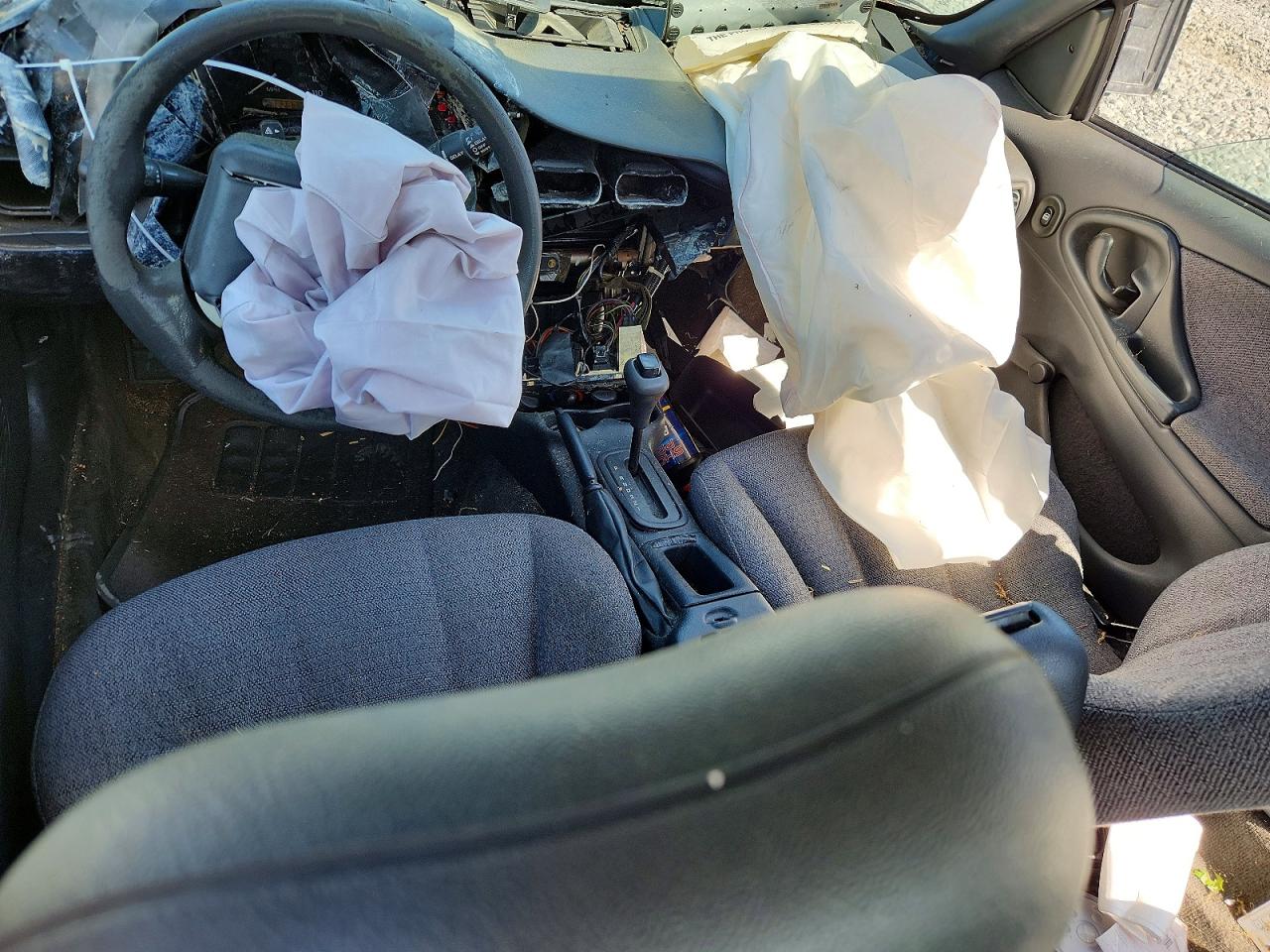 2001 CHEVROLET CAVALIER BASE photo 15