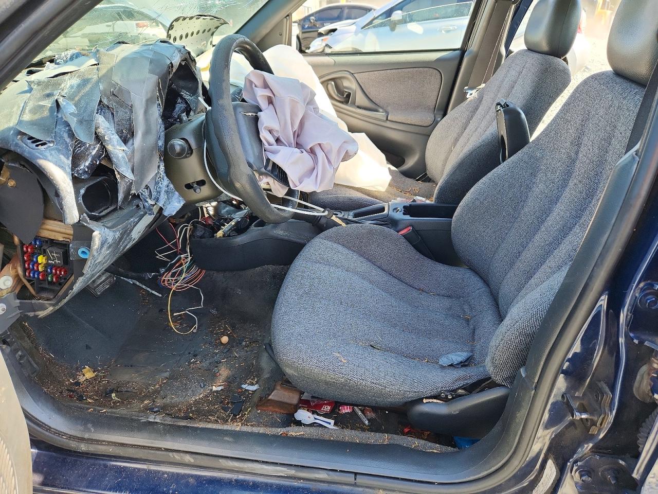 2001 CHEVROLET CAVALIER BASE photo 13