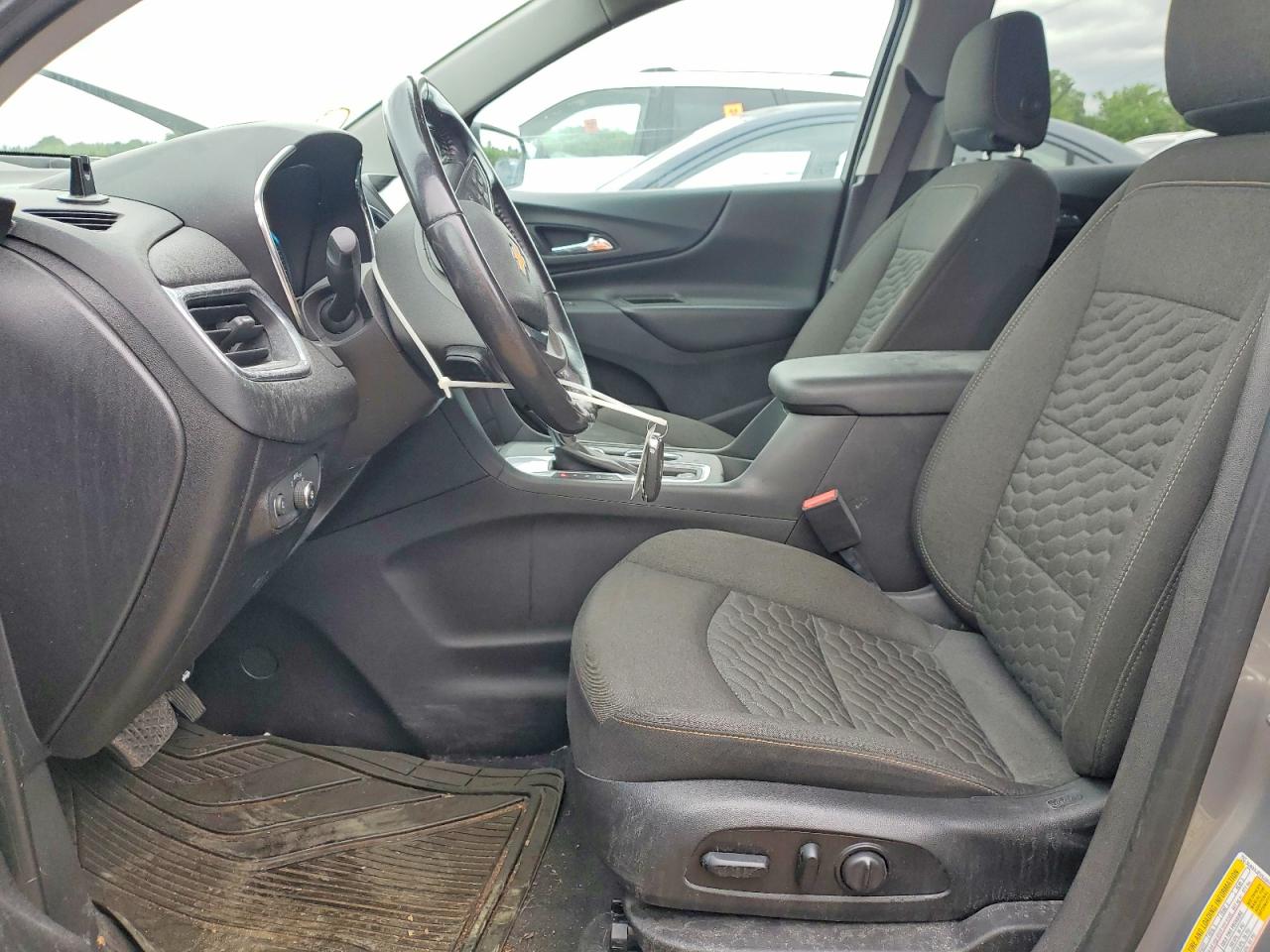 2018 CHEVROLET EQUINOX LT photo 13