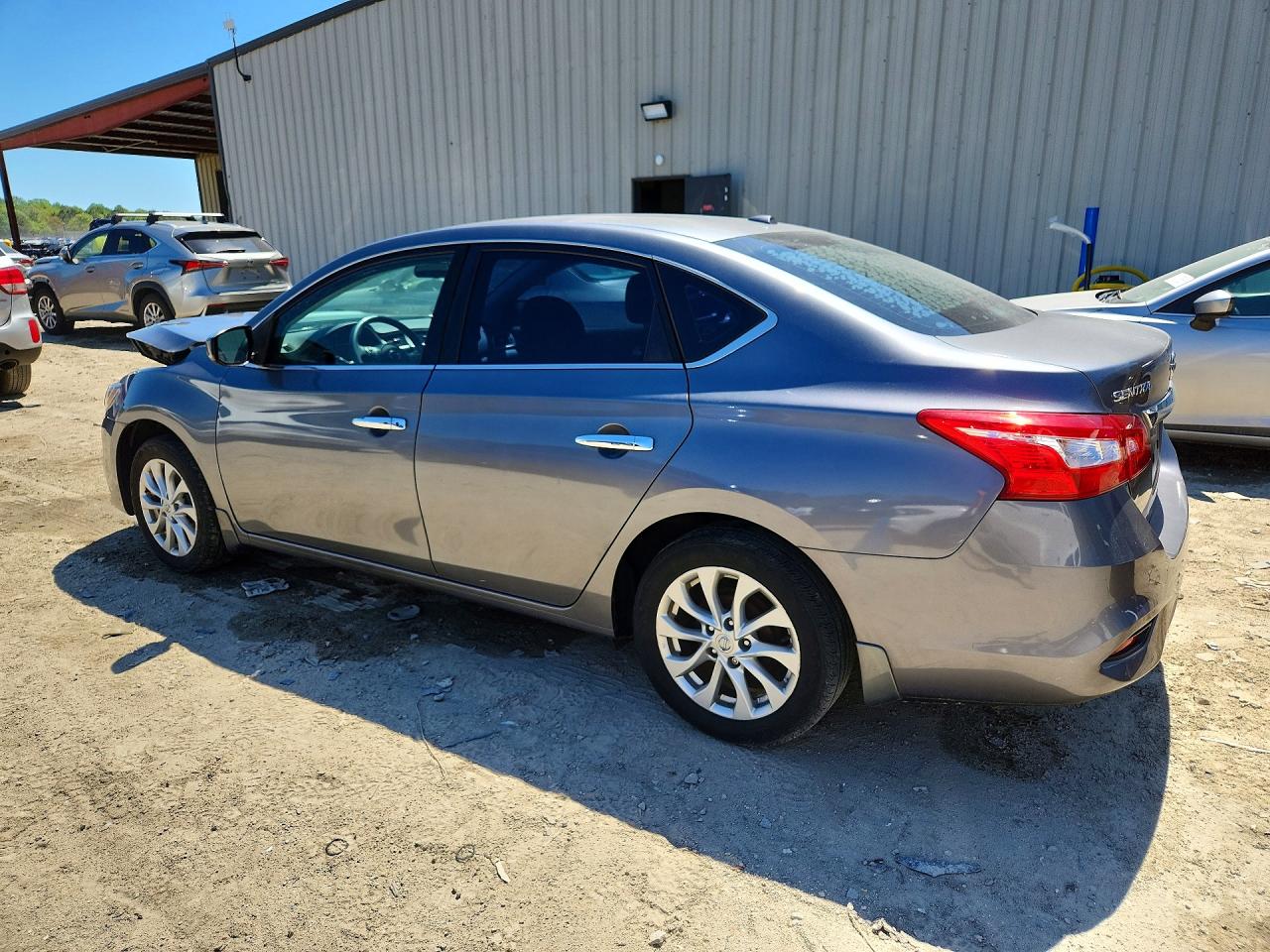 2018 NISSAN SENTRA SV photo 4