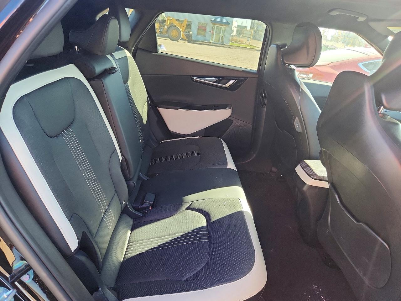 2023 KIA EV6 GT LINE photo 28