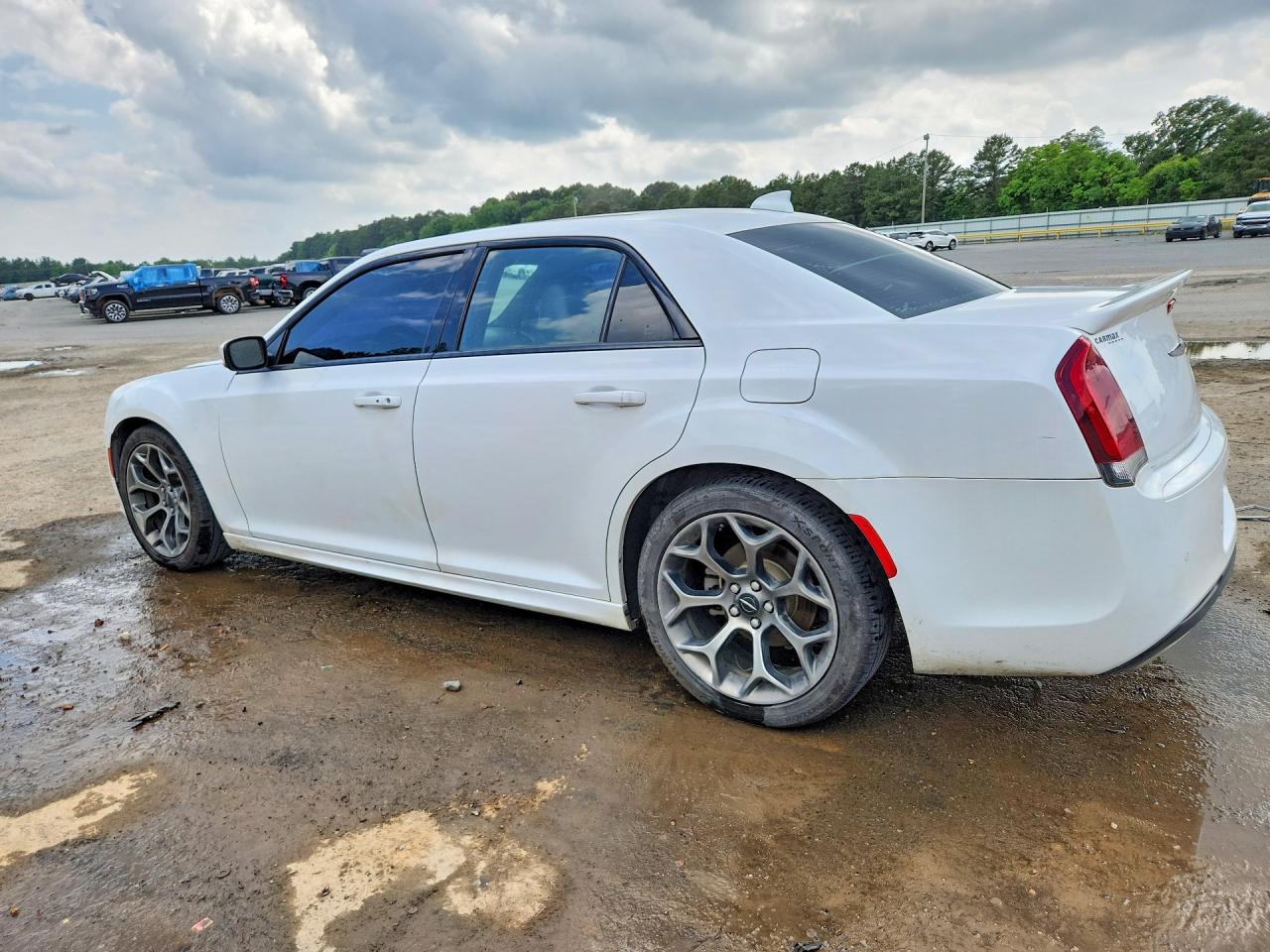 2018 CHRYSLER 300 S photo 4