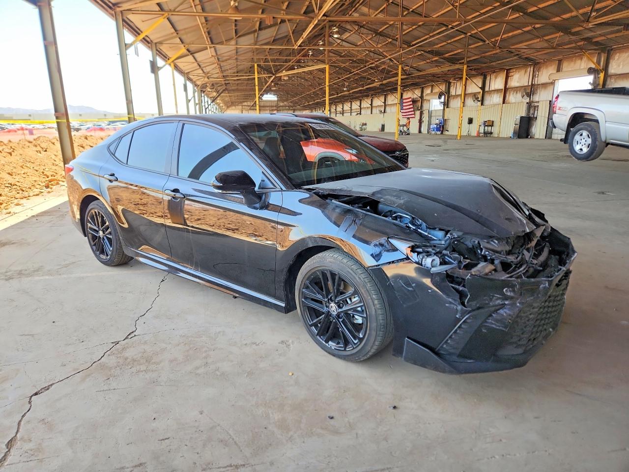 2025 TOYOTA CAMRY SE photo 4