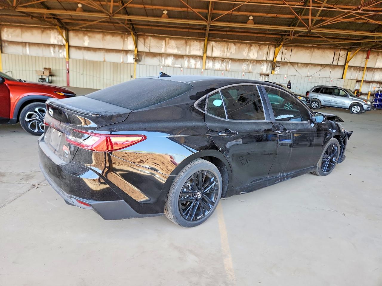 2025 TOYOTA CAMRY SE photo 3