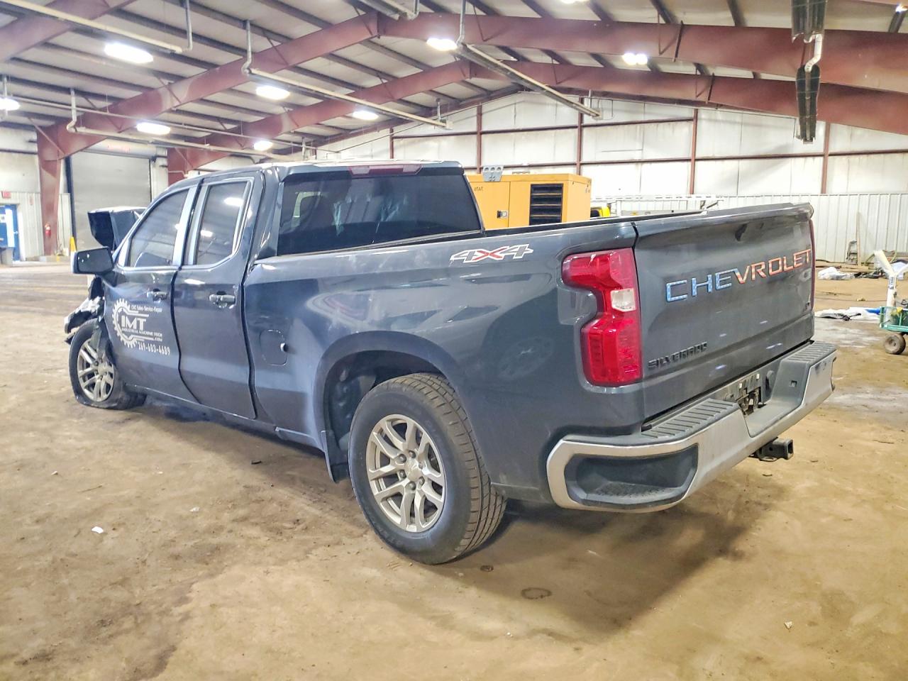 2019 CHEVROLET SILVERADO K1500 LT photo 4