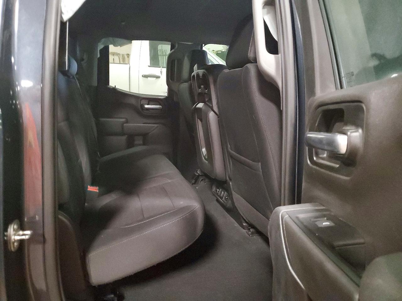 2019 CHEVROLET SILVERADO K1500 LT photo 28