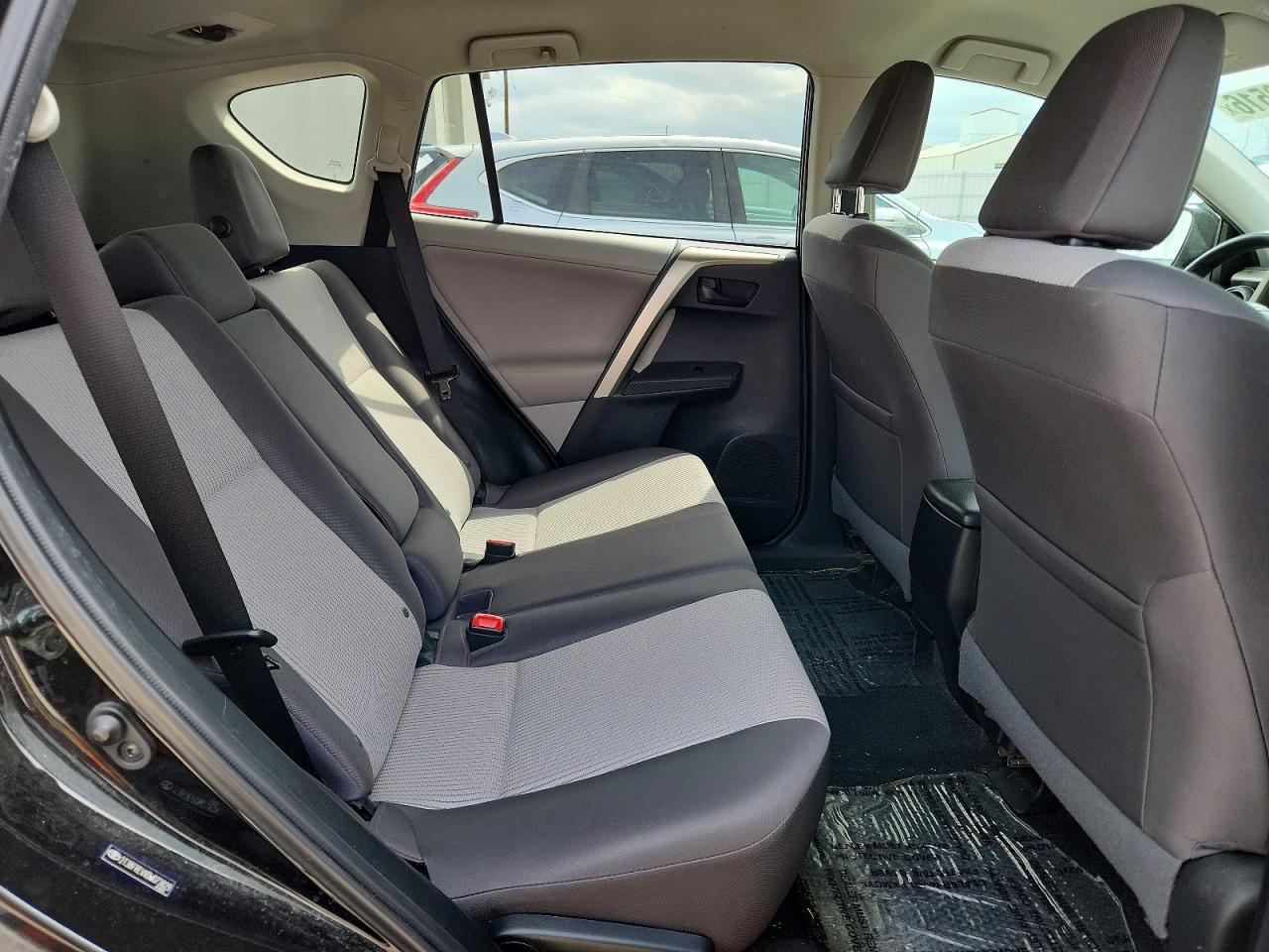 2013 TOYOTA RAV4 LE photo 28