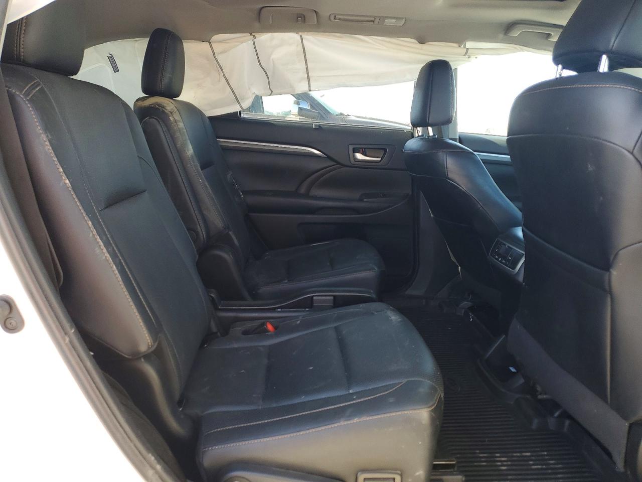 2019 TOYOTA HIGHLANDER LIMITED photo 11