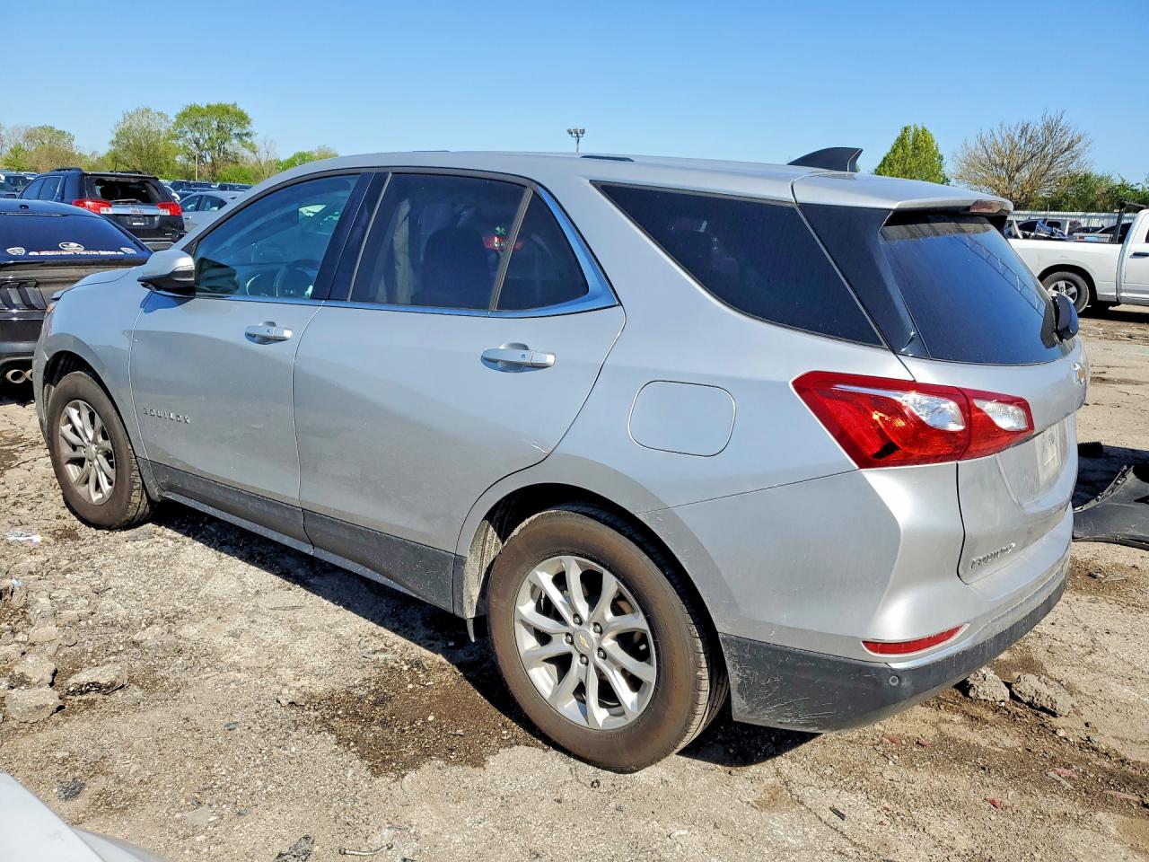 2018 CHEVROLET EQUINOX LT photo 3