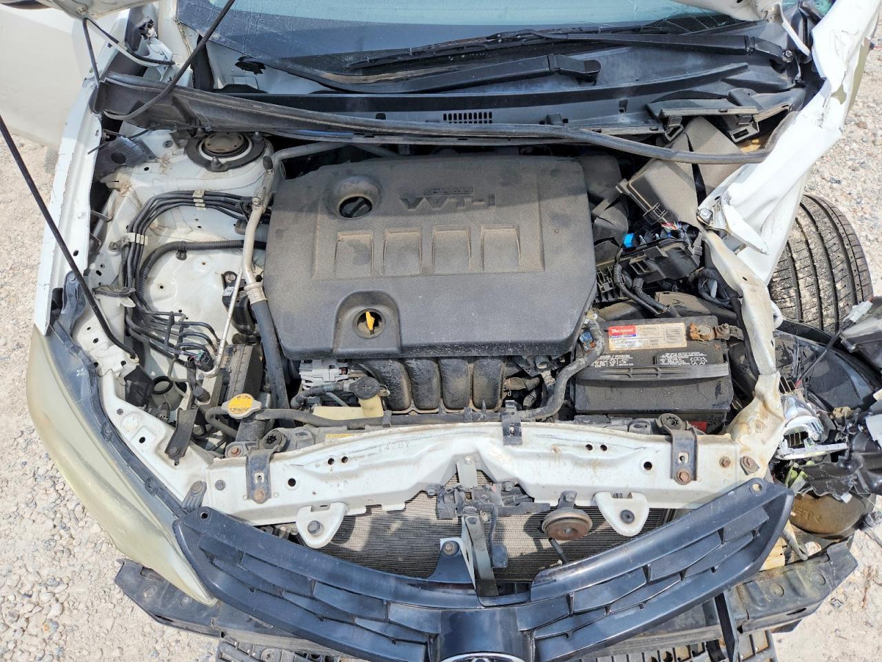 2014 TOYOTA COROLLA S PLUS photo 31