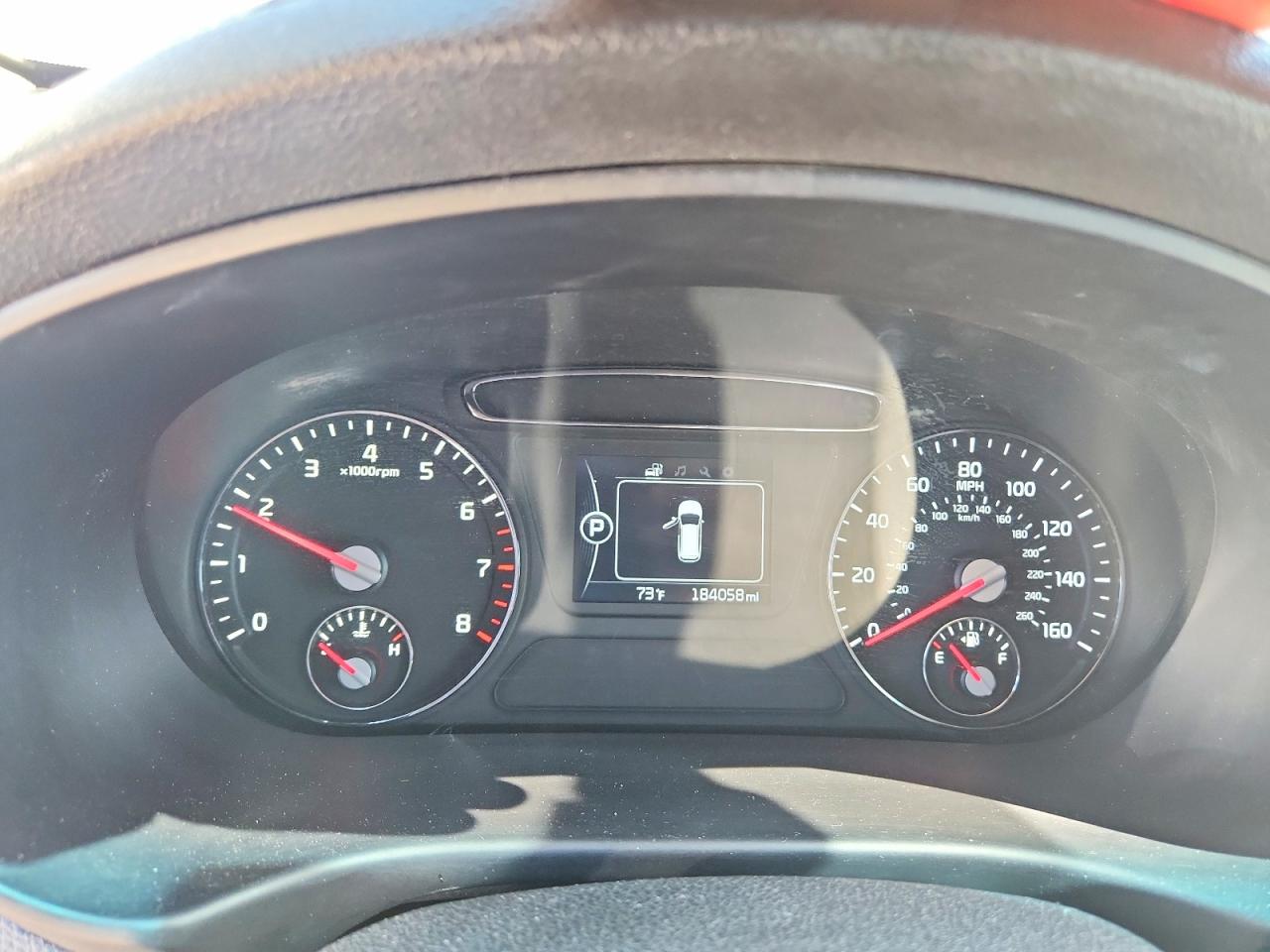2016 KIA SORENTO LX photo 25