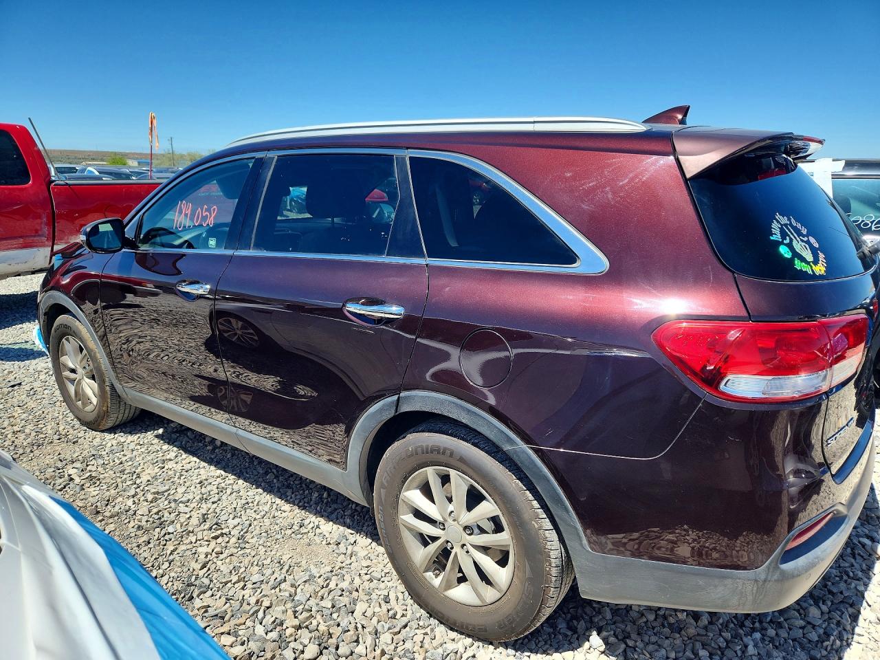 2016 KIA SORENTO LX photo 4
