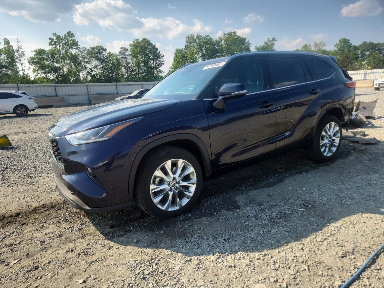 2020 TOYOTA HIGHLANDER