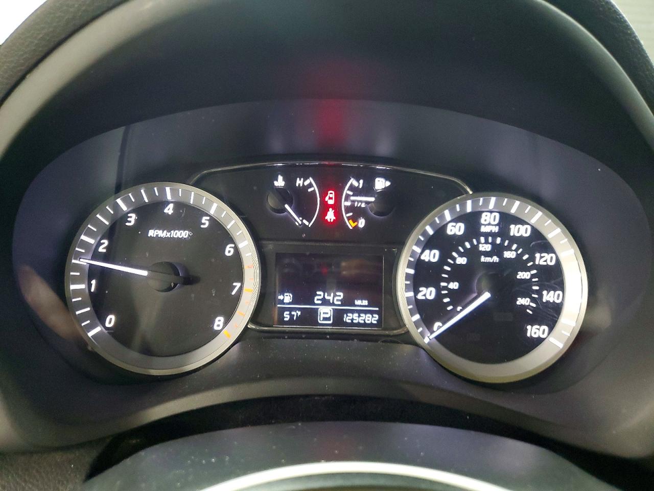 2014 NISSAN SENTRA SL photo 25