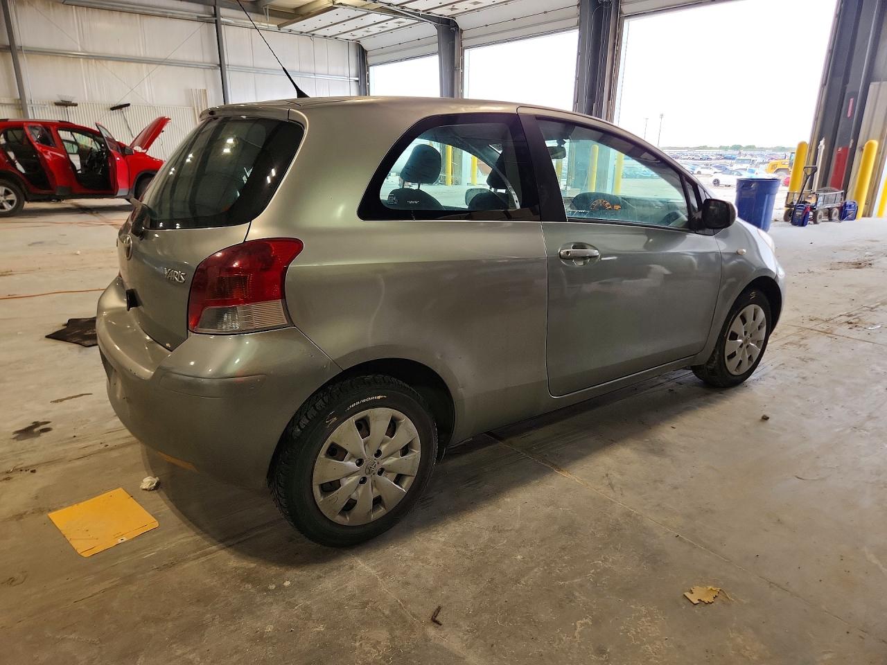 2010 TOYOTA YARIS BASE photo 7