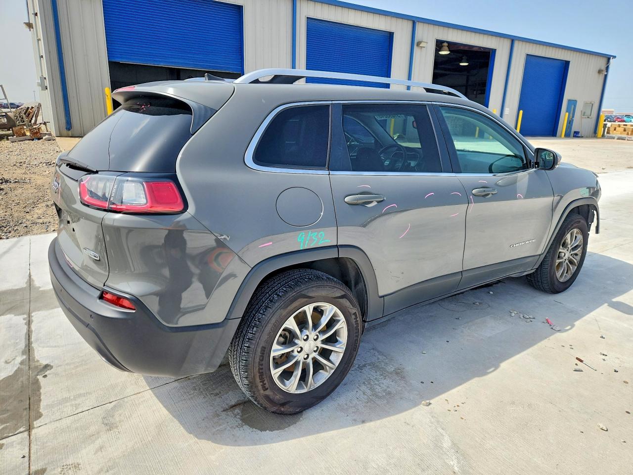 2021 JEEP CHEROKEE LATITUDE LUX photo 7