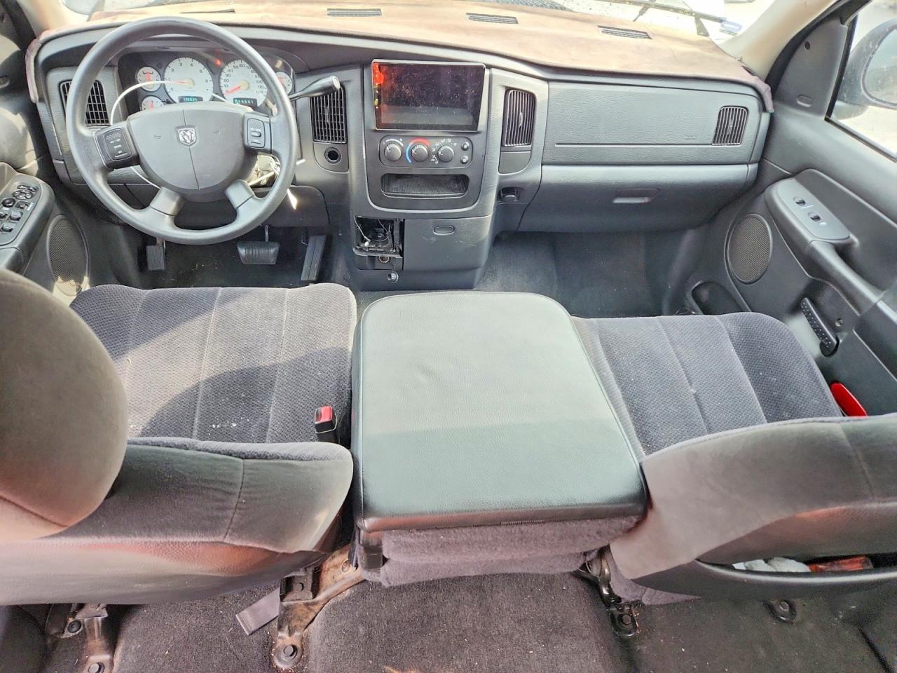 2004 DODGE RAM 1500 ST photo 15
