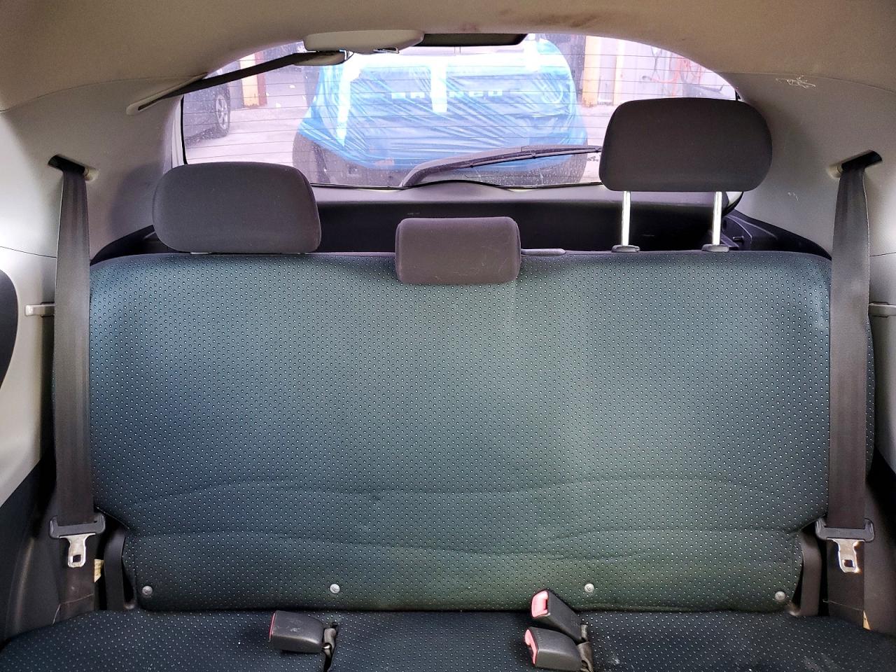 2007 TOYOTA YARIS BASE photo 10
