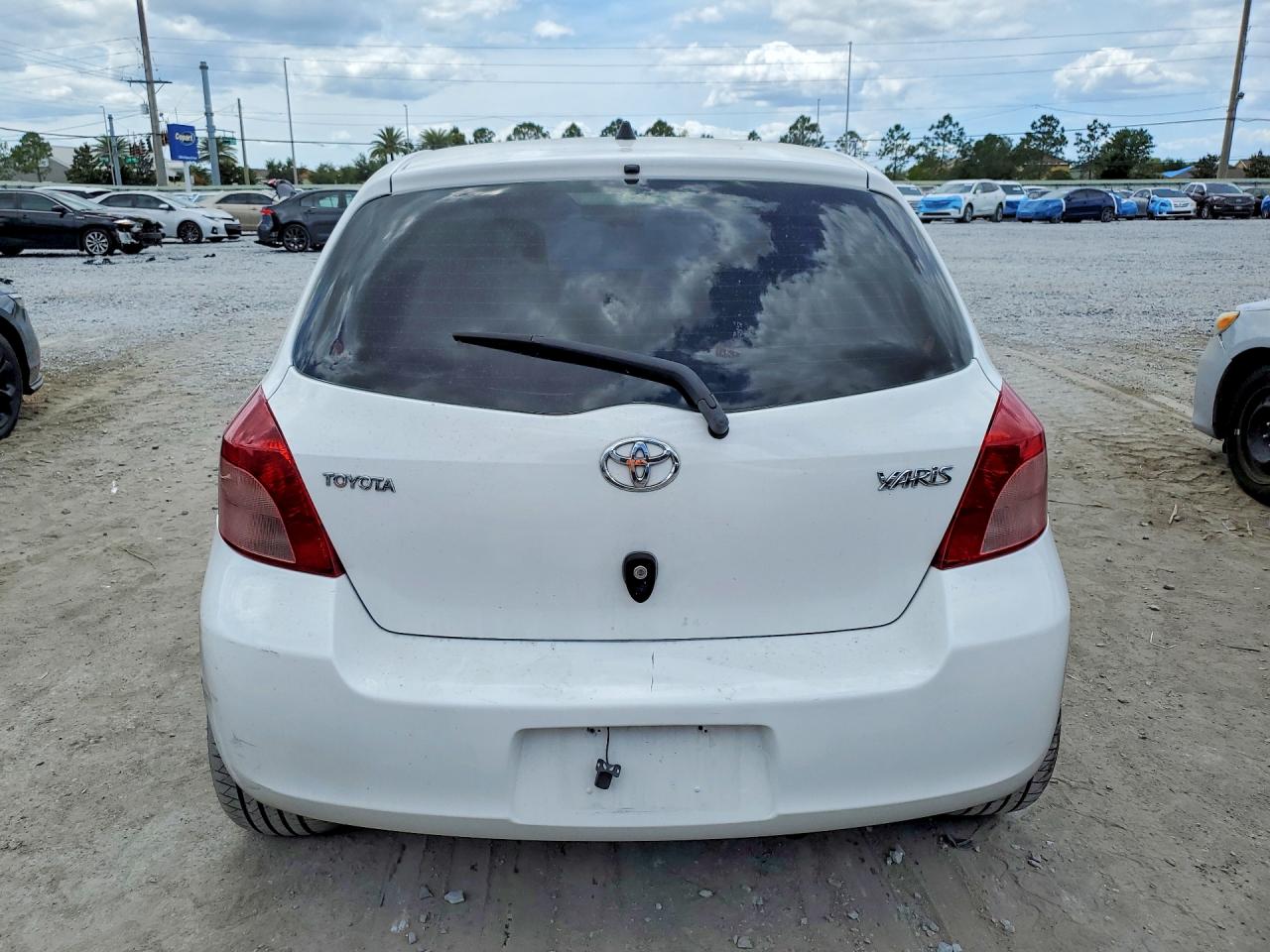 2007 TOYOTA YARIS BASE photo 6