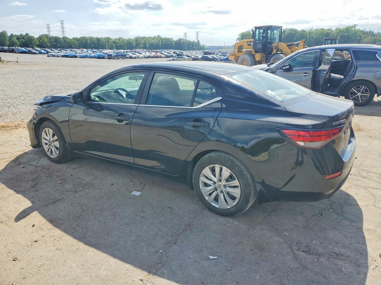 2024 NISSAN SENTRA S photo 3