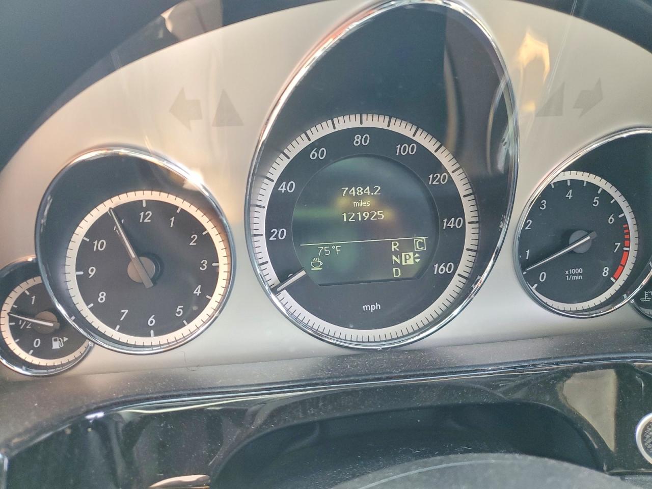 2010 MERCEDES-BENZ E 350 photo 25