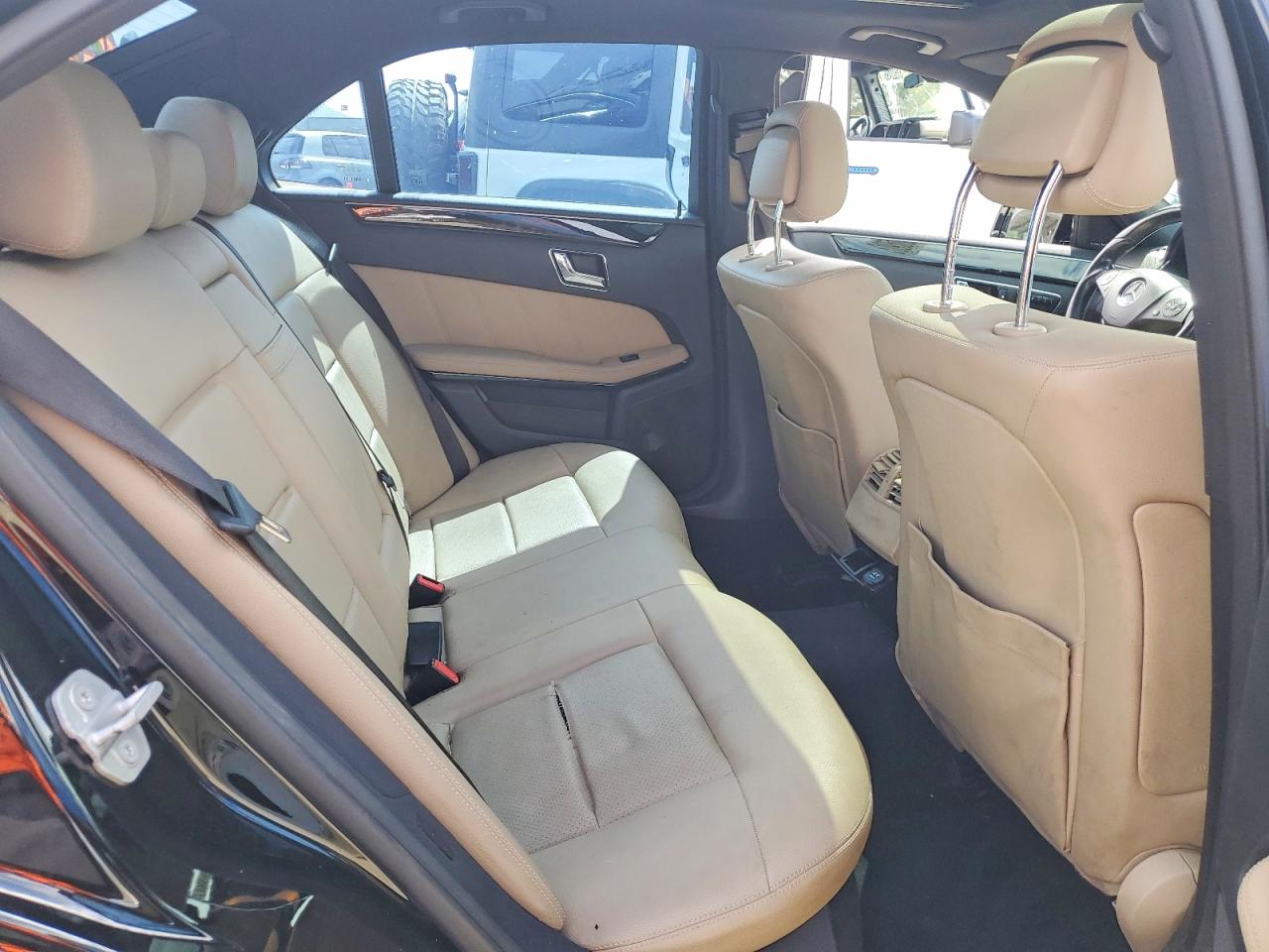 2010 MERCEDES-BENZ E 350 photo 28