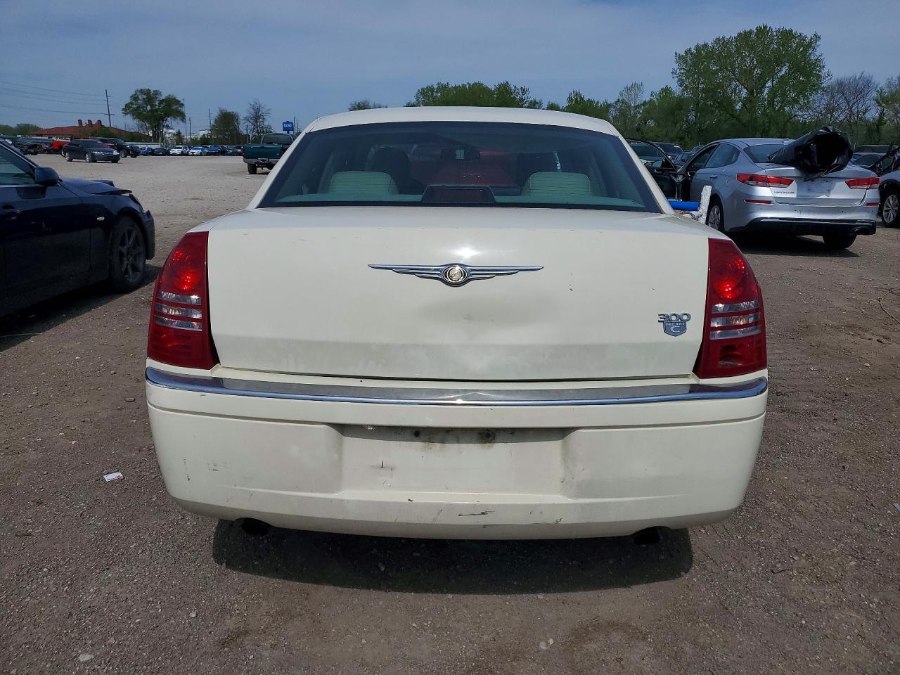 2006 CHRYSLER 300C photo 11