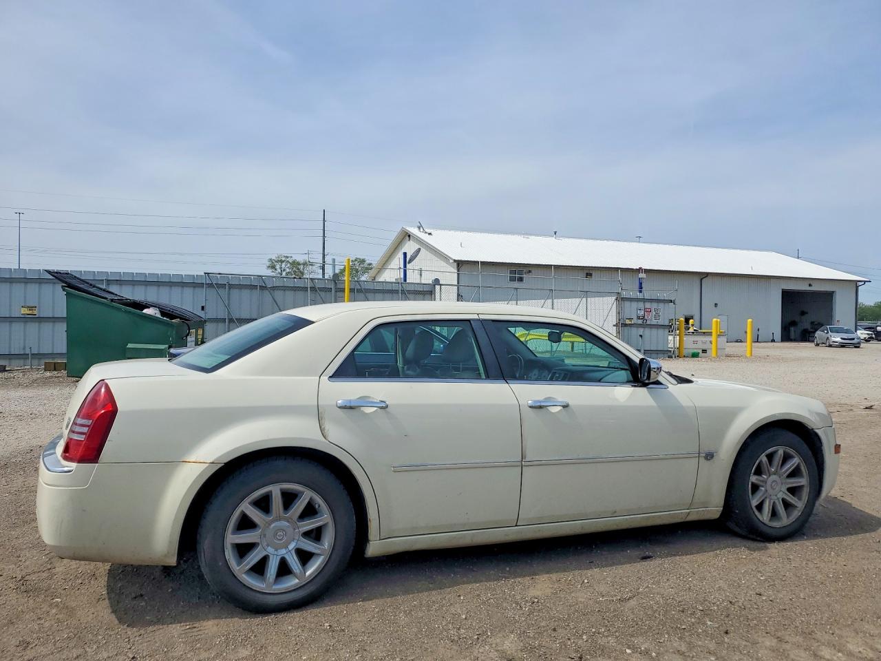 2006 CHRYSLER 300C photo 5