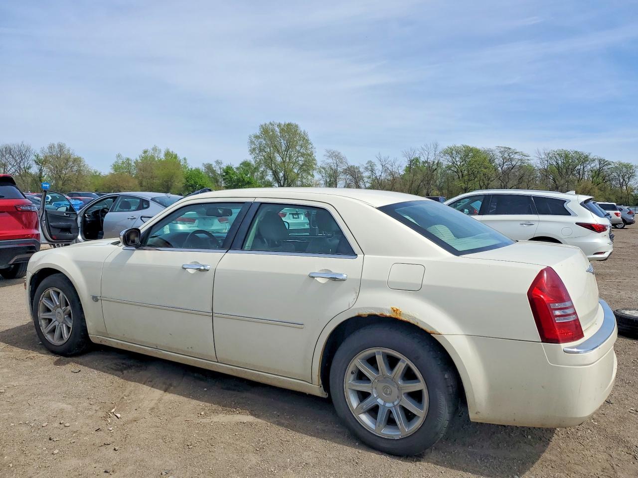 2006 CHRYSLER 300C photo 3