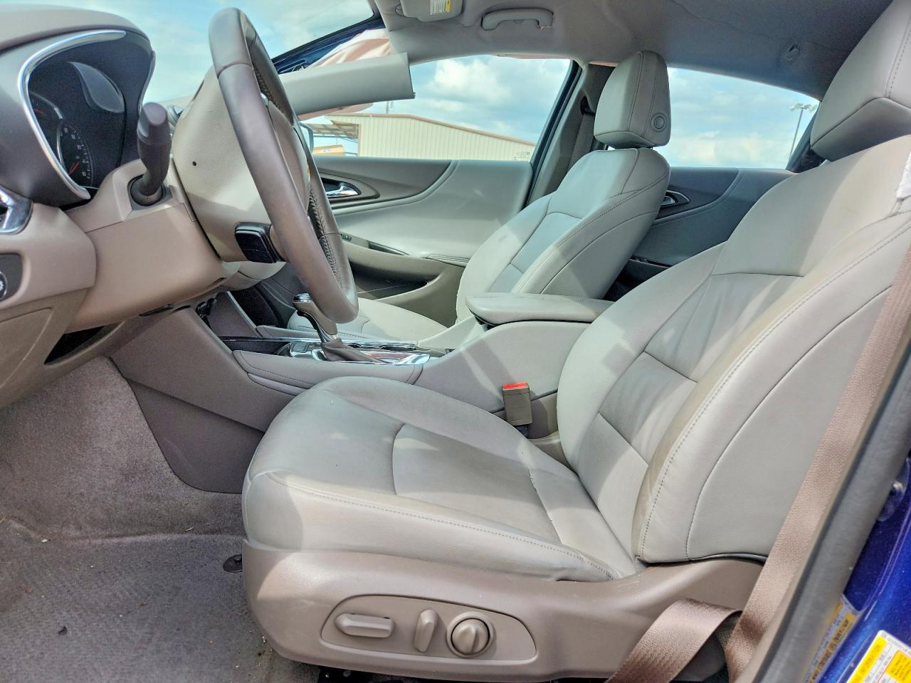 2018 CHEVROLET MALIBU LT photo 13