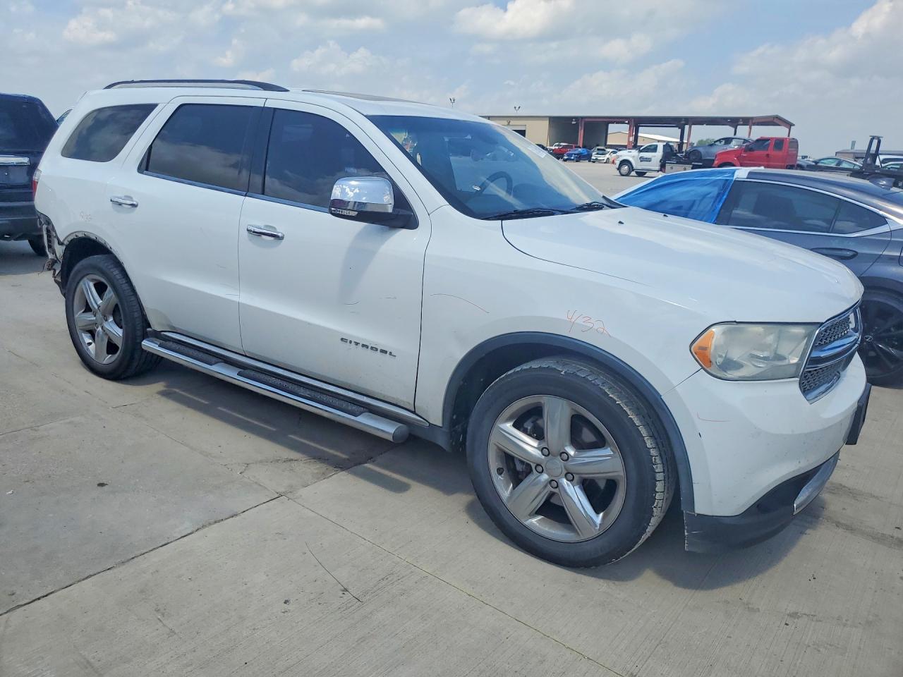 2013 DODGE DURANGO CITADEL photo 10