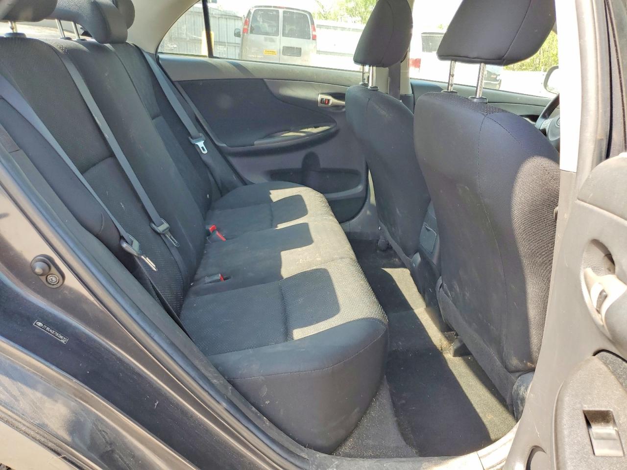 2009 TOYOTA COROLLA S photo 19