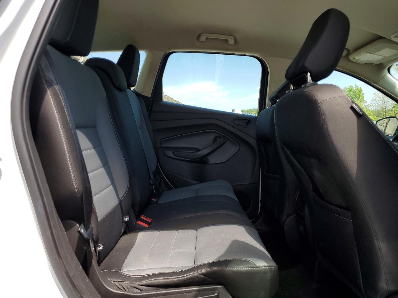 2018 FORD ESCAPE S photo 31