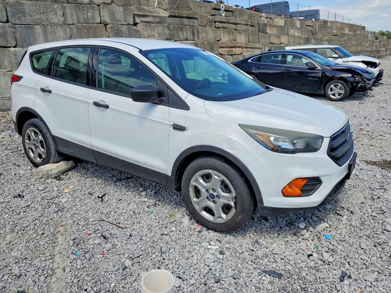 2018 FORD ESCAPE S photo 10