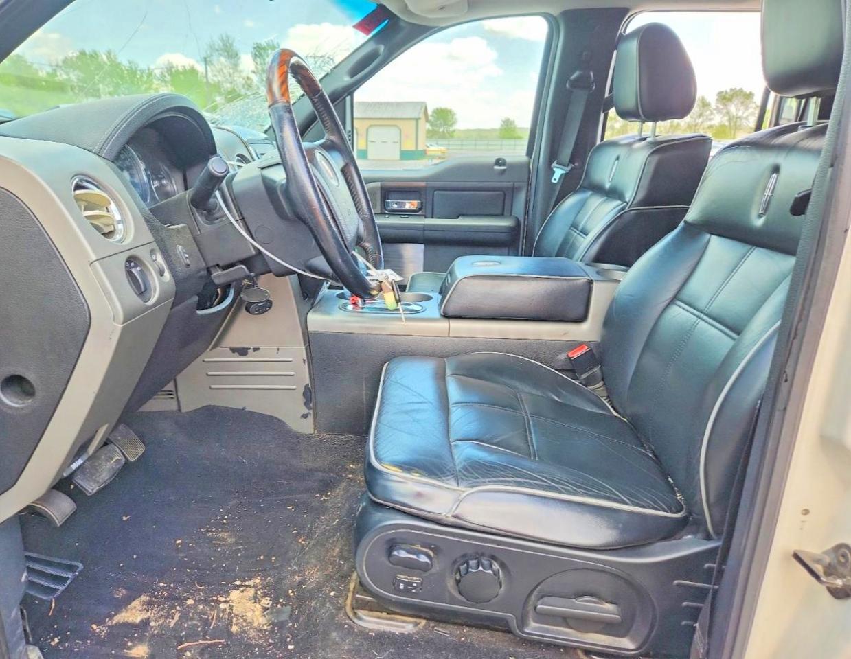 2007 LINCOLN MARK LT photo 13