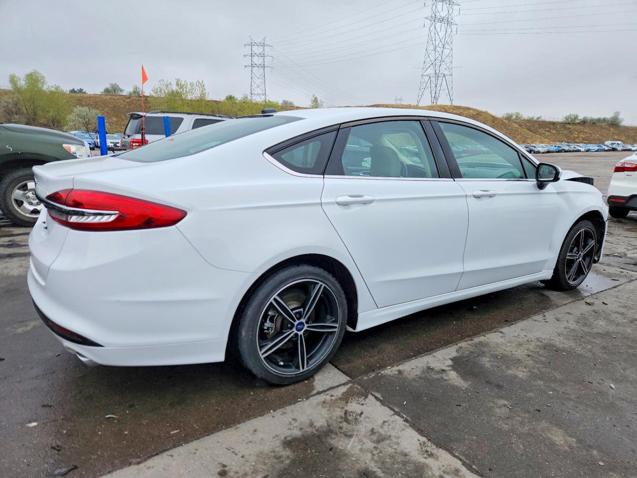 2017 FORD FUSION S photo 3
