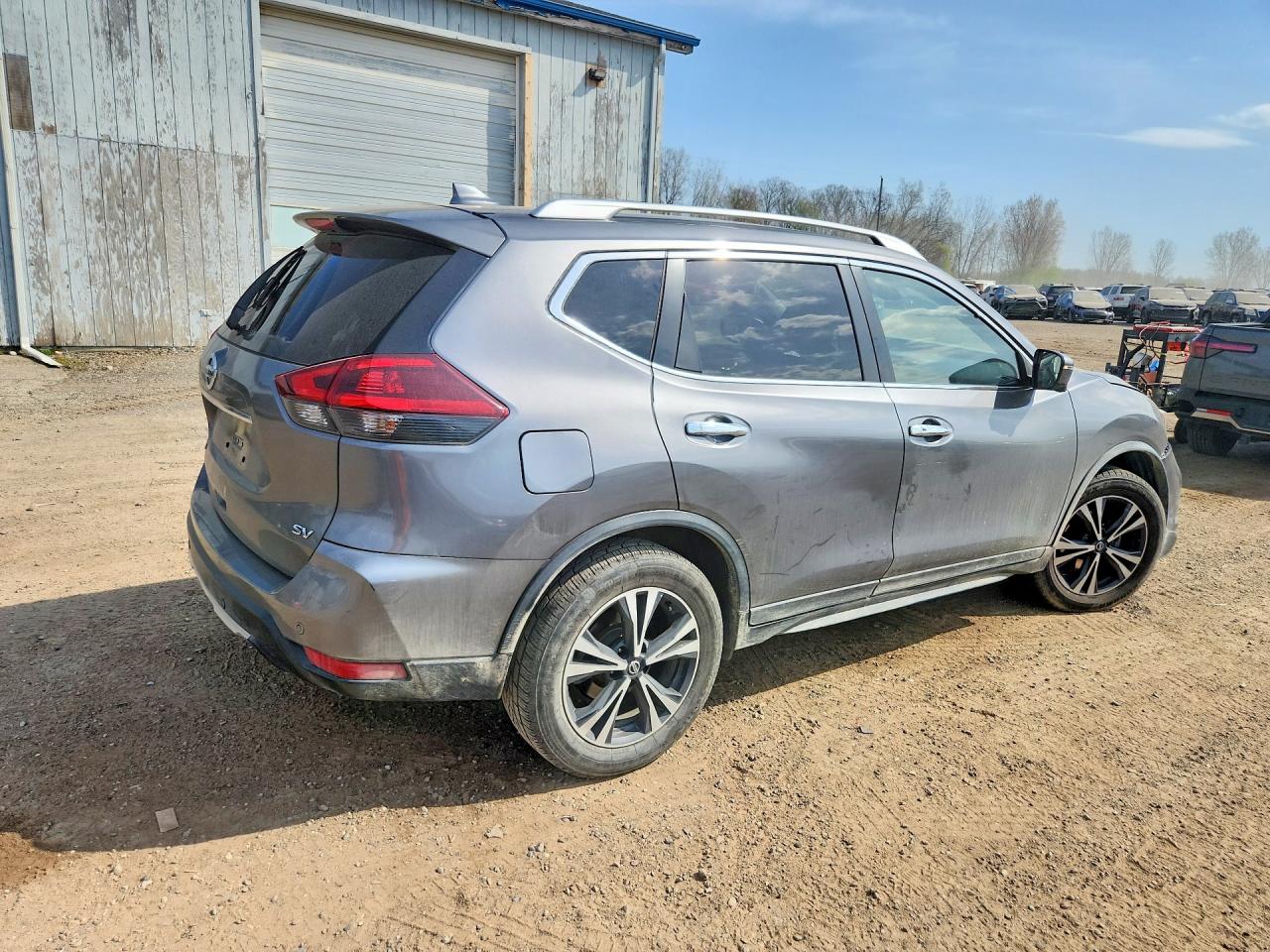 2020 NISSAN ROGUE SV photo 3