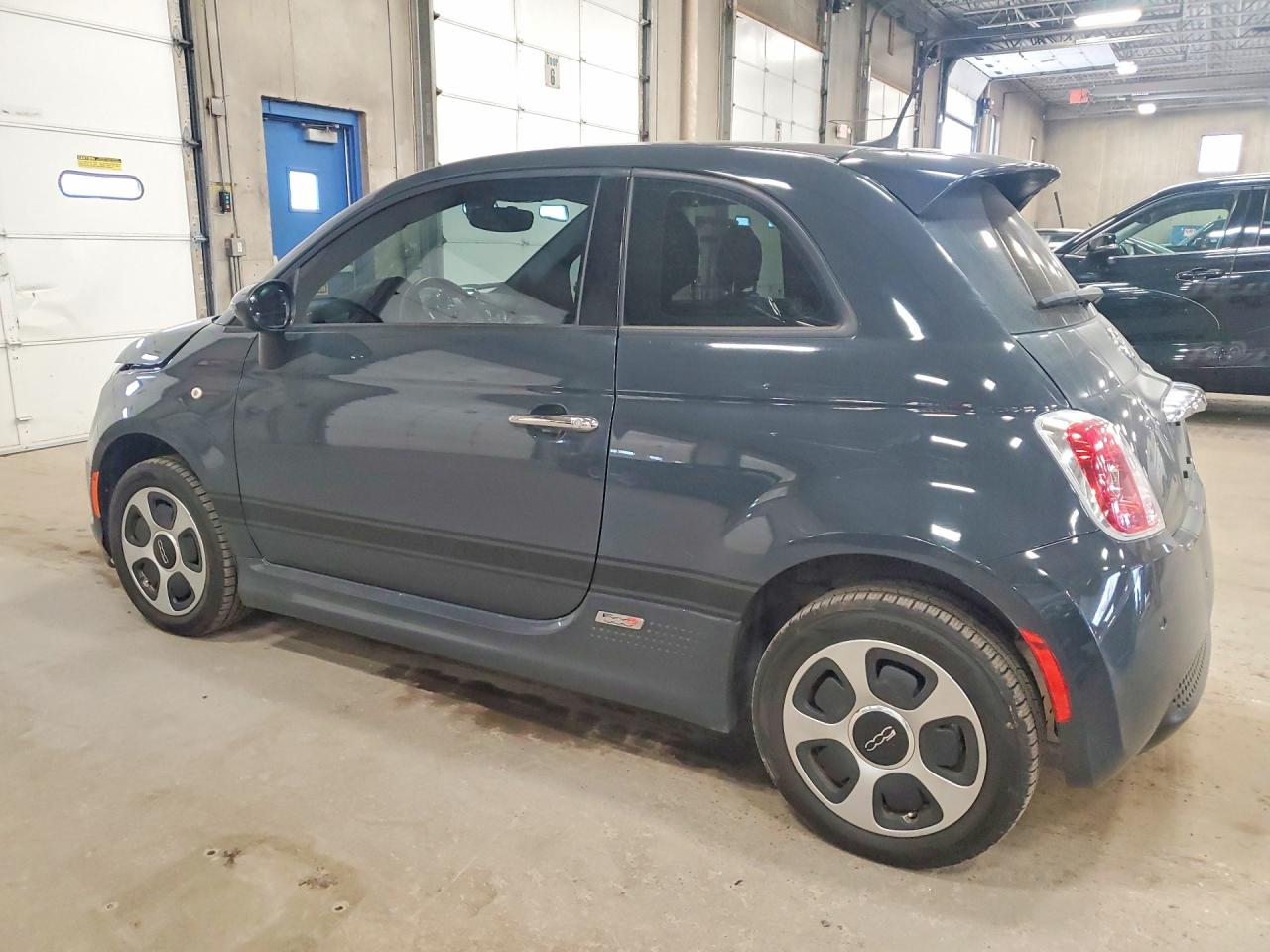 2018 FIAT 500 ELECTRIC photo 3
