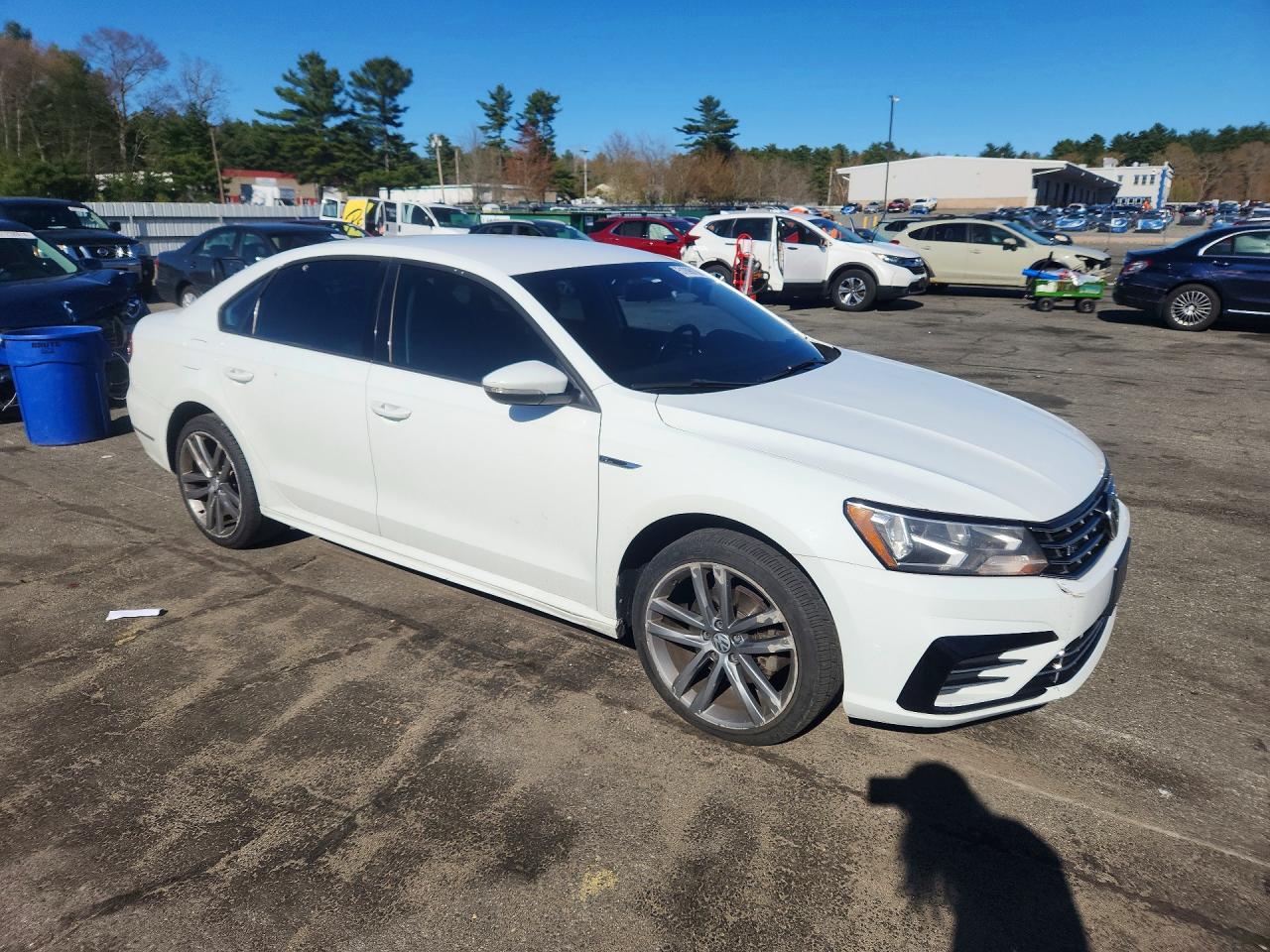 2018 VOLKSWAGEN PASSAT S photo 4