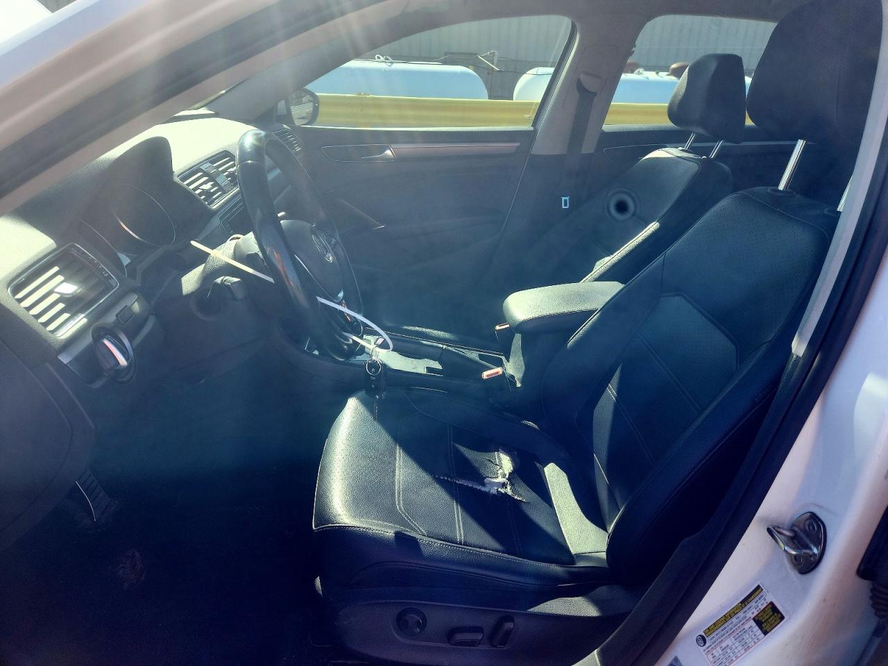 2018 VOLKSWAGEN PASSAT S photo 7