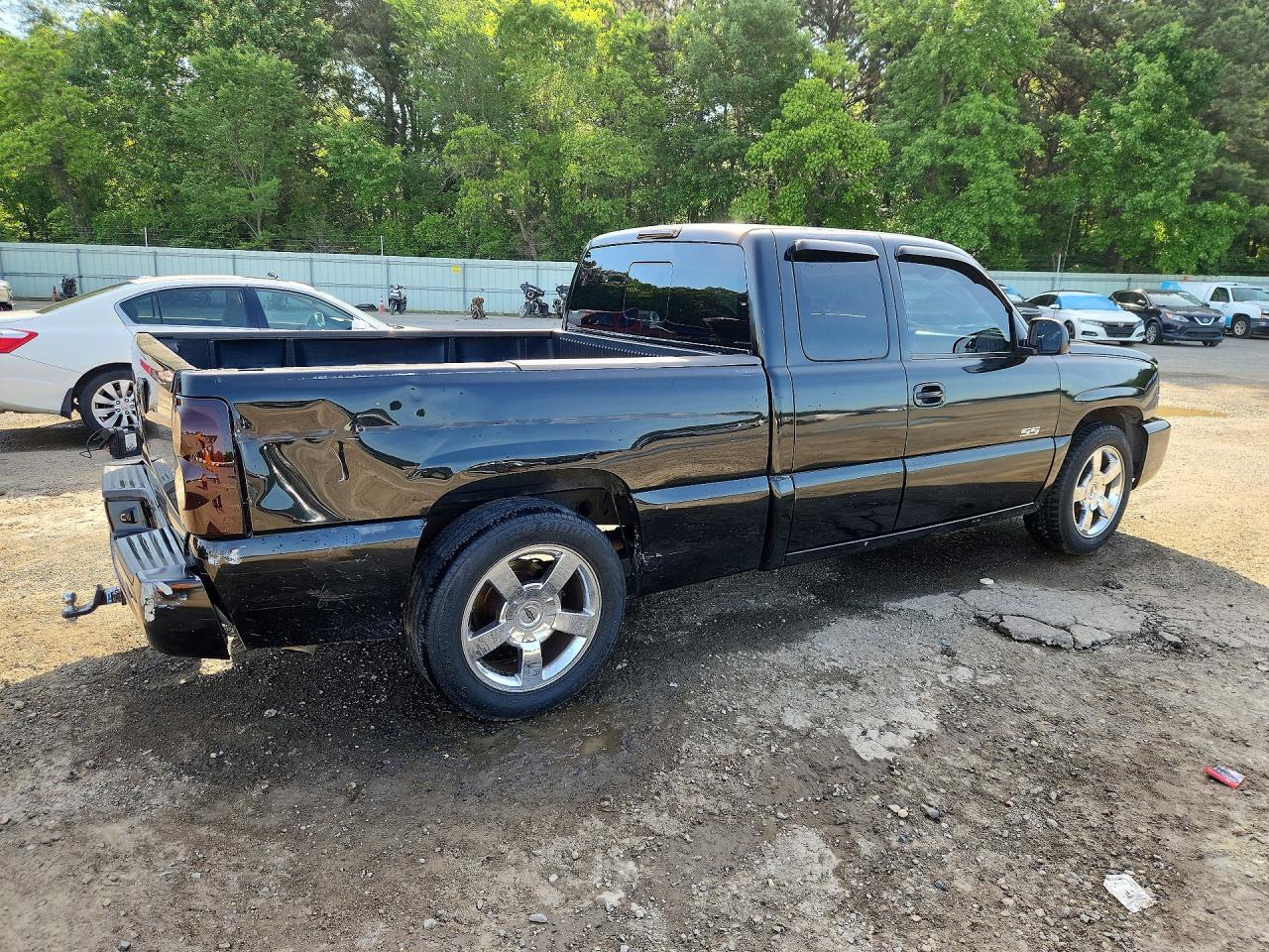 2004 CHEVROLET SILVERADO K1500 photo 5