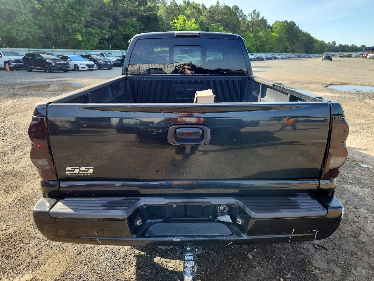 2004 CHEVROLET SILVERADO K1500 photo 11