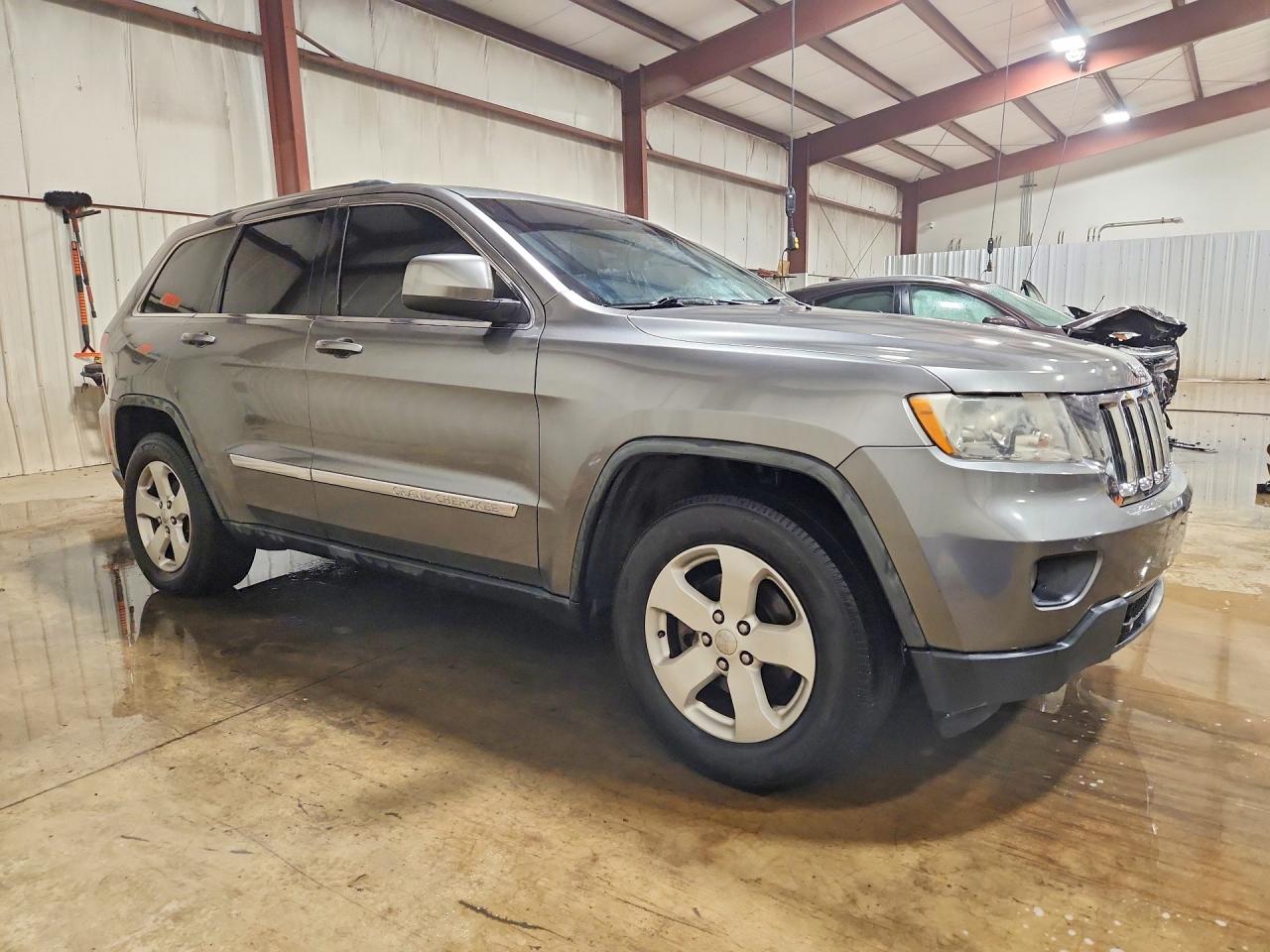 2011 JEEP GRAND CHEROKEE LAREDO photo 7